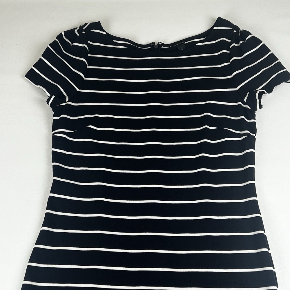 Ann Taylor Loft Women's A-Line Dress Size 8 Striped Black White With Zipper - Picture 2 of 7